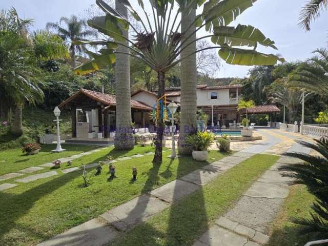 Casa Chácara 4 suítes, piscina, muito verde , campo gramado - 6.723 m2 à venda por R$ 949.900,00