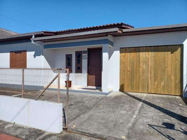 Casa para Venda em Sombrio, Januária, 3 dormitórios, 1 suíte, 1 banheiro, 3 vagas