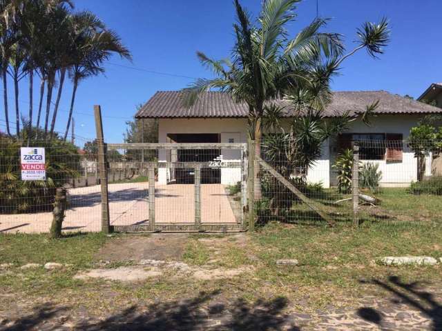 Casa para Venda em Balneário Gaivota, Turimar, 4 dormitórios, 2 suítes, 1 banheiro, 1 vaga