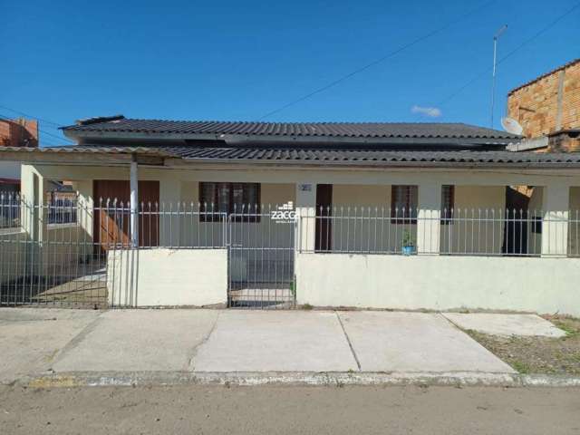 Casa para Venda em Sombrio, Januária, 2 dormitórios, 1 banheiro, 1 vaga