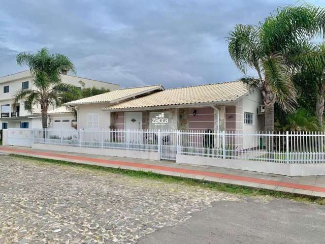 Casa para Venda em Balneário Gaivota, Jardim Ultramar, 4 dormitórios, 1 suíte, 2 banheiros, 2 vagas