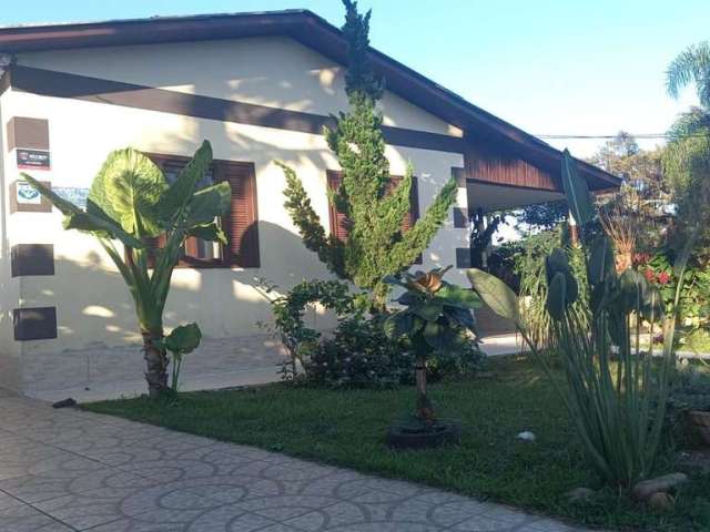 Casa para Venda em Sombrio, Raizeira, 3 dormitórios, 1 suíte, 1 banheiro, 2 vagas