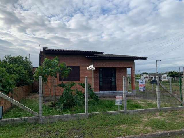 Casa para Venda em Sombrio, São Luiz, 4 dormitórios, 2 banheiros, 1 vaga