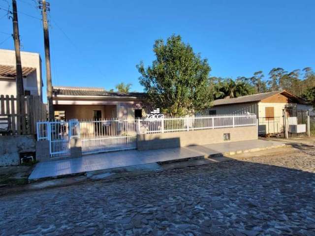 Casa para Venda em Sombrio, São José, 2 dormitórios, 1 banheiro, 1 vaga