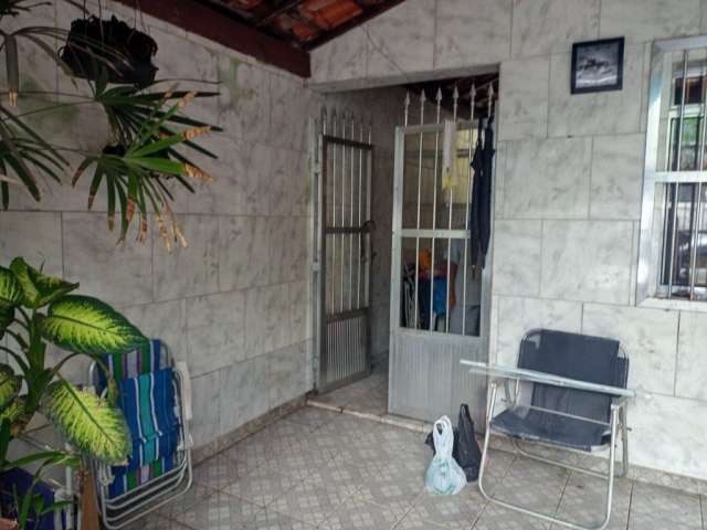 Excelente casa na Vila Caiçara - 2 quadras da praia