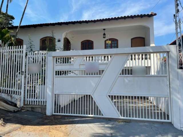 Casa para Venda em Presidente Prudente, Jardim Paulista, 3 dormitórios, 1 suíte, 3 banheiros, 2 vagas