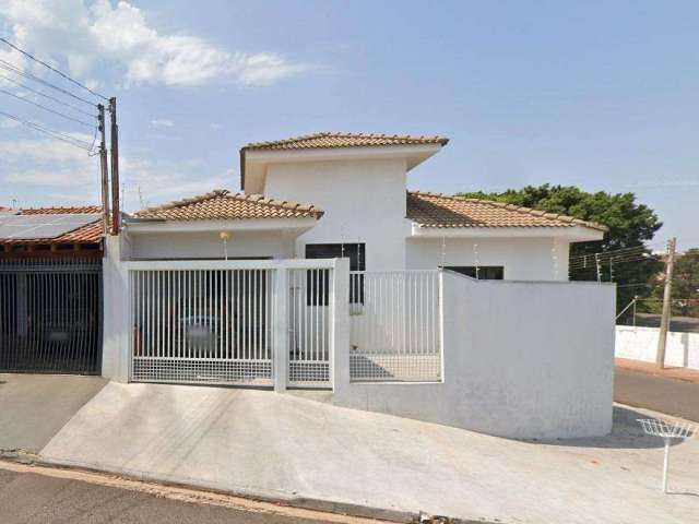 Casa para Venda em Presidente Prudente, Jardim Novo Bongiovani, 3 dormitórios, 1 suíte, 2 banheiros, 3 vagas