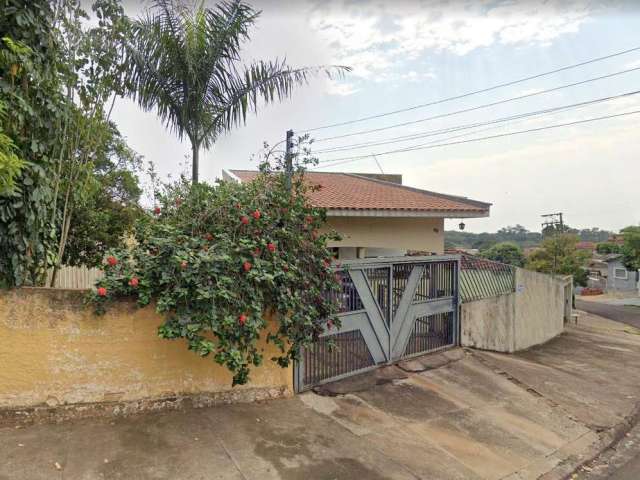 Casa para Venda em Presidente Prudente, Parque Furquim, 3 dormitórios, 1 suíte, 2 banheiros, 4 vagas