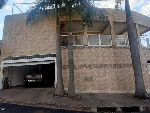 Casa para Venda em Presidente Prudente, Jardim São Sebastião, 3 dormitórios, 3 suítes, 6 banheiros, 2 vagas