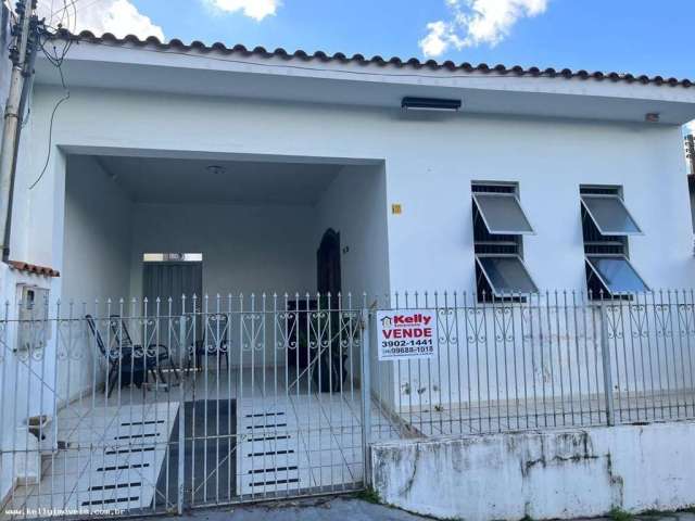 Casa para Venda em Presidente Prudente, Vila Liberdade, 7 dormitórios, 1 suíte, 4 banheiros, 1 vaga