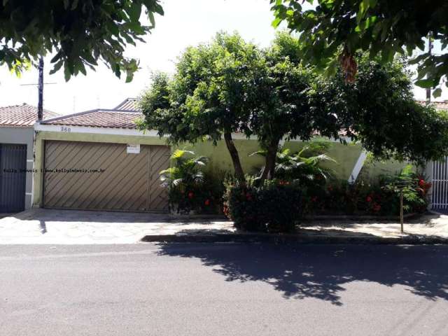 Casa para Venda em Presidente Prudente, Residencial Universitário, 3 dormitórios, 1 suíte, 3 banheiros, 4 vagas