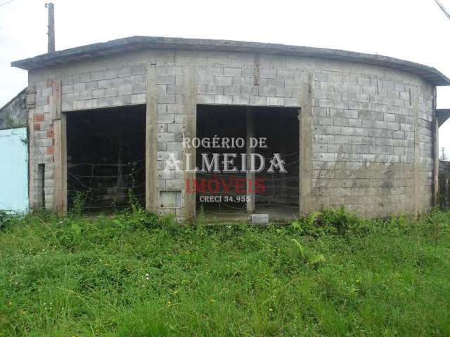 Pousada com 6 suítes e salão comercial