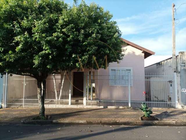 Casa para Venda em Penápolis, Centro, 3 dormitórios, 2 banheiros, 3 vagas