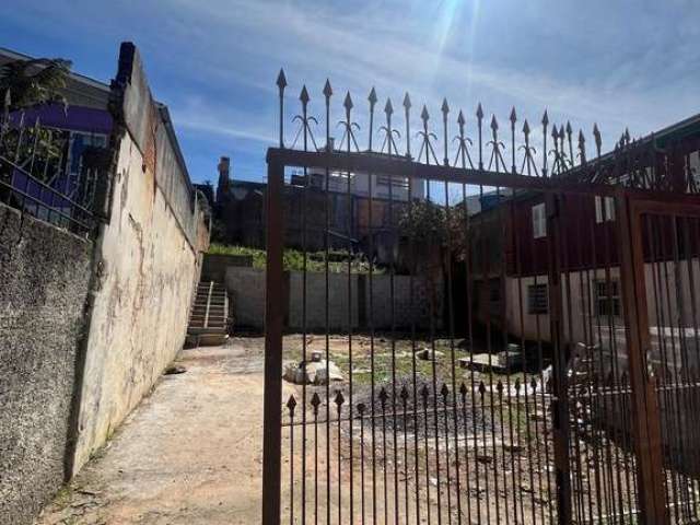 Terreno à venda no Pioneiro, Caxias do Sul  por R$ 185.000