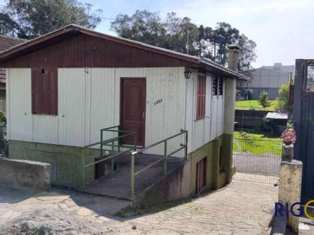 Casa com 3 quartos à venda no Sagrada Família, Caxias do Sul  por R$ 480.000