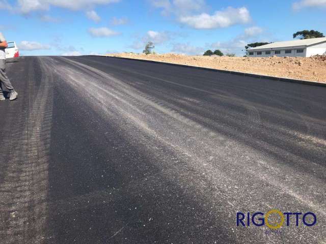 Terreno comercial à venda na Cidade Nova, Caxias do Sul  por R$ 900.000