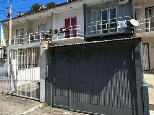 Casa com 2 quartos à venda no Charqueadas, Caxias do Sul  por R$ 280.000