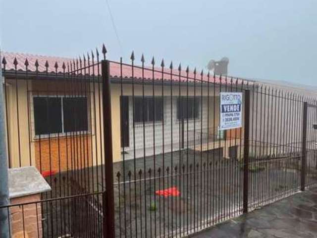 Casa com 4 quartos à venda no Planalto, Caxias do Sul  por R$ 440.000