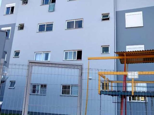 Apartamento com 2 quartos à venda no Parque Oasis, Caxias do Sul  por R$ 180.000