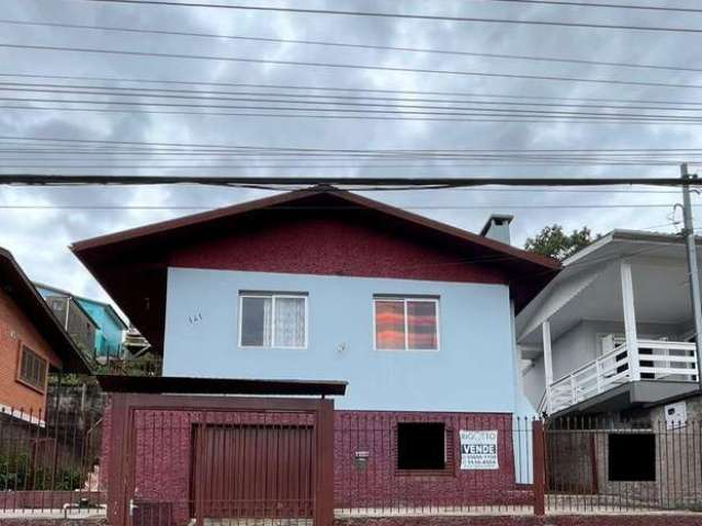 Casa com 4 quartos à venda no Presidente Vargas, Caxias do Sul  por R$ 450.000