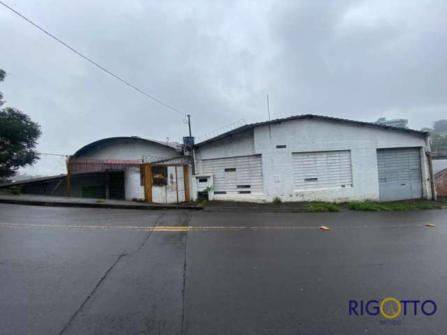 Barracão / Galpão / Depósito para alugar no São Leopoldo, Caxias do Sul  por R$ 8.000