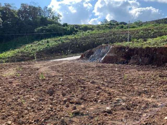 Terreno à venda no Desvio Rizzo, Caxias do Sul  por R$ 250.000