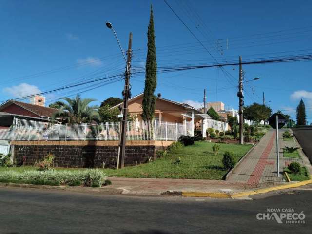 Casa à Venda no Bairro Santa Maria