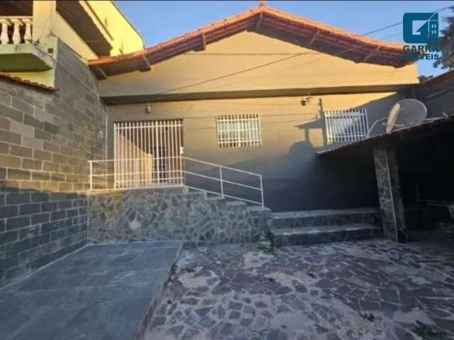 Casa com 3 quartos à venda na Cônego Januário Barbosa, --, Campo Alegre, Belo Horizonte por R$ 460.000