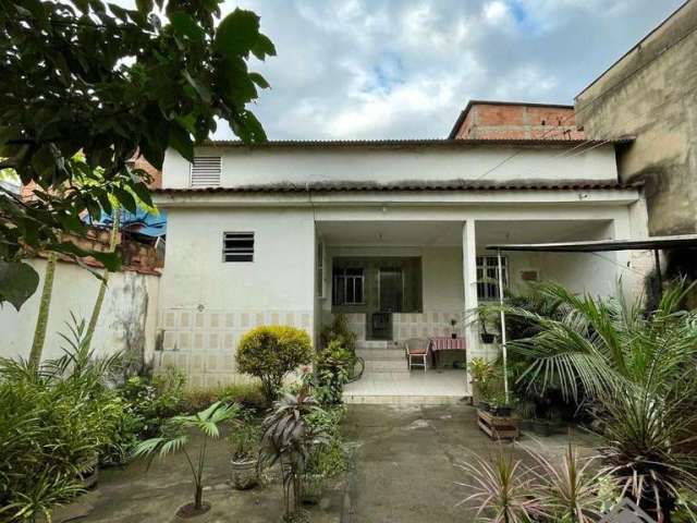 Casa para Venda em Duque de Caxias, Chácaras Rio-Petrópolis, 2 dormitórios, 4 vagas