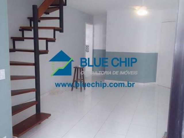 Apartamento para Locação no Condomínio Atlantys Duplex Service - Barra da Tijuca, 02 suítes por R$3.900,00