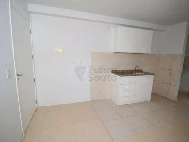 Vende-se excelente apartamento no Condomínio Home Club 1