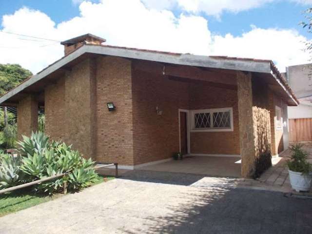 Casa com 4 dormitórios à venda, 385 m² por R$ 2.000.000,00 - Vila Petrópolis - Atibaia/SP