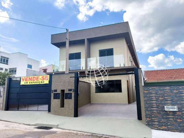 Casa com 3 dormitórios à venda, 120 m² por R$ 800.000,00 - Alvinópolis - Atibaia/SP