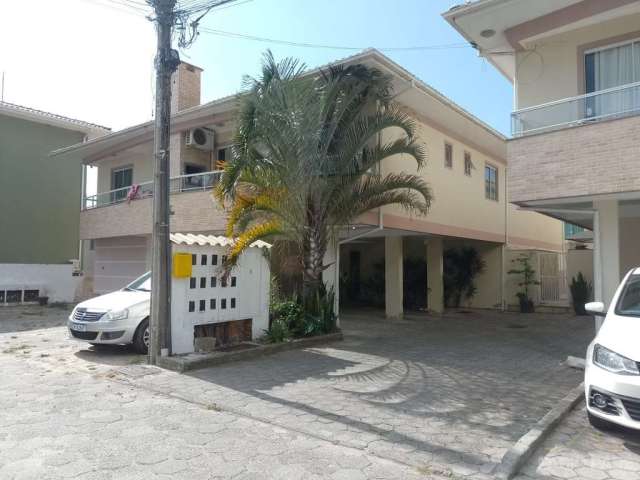 Apartamento à venda no bairro Ingleses do Rio Vermelho - Florianópolis/SC