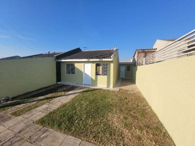 Linda Casa em Condomínio no Bairro Santa Terezinha Fazenda Rio Grande