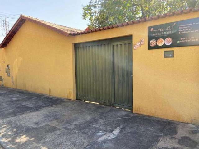 Casa  com 3 quartos cidade jardim - goiânia-go