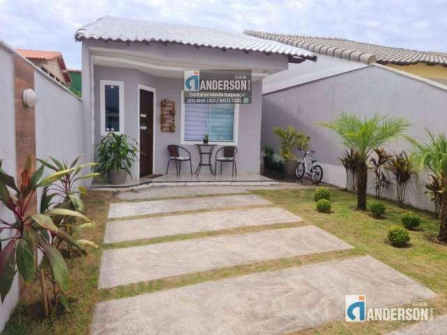 Excelente casa com 2 quartos, piscina e churrasqueira.