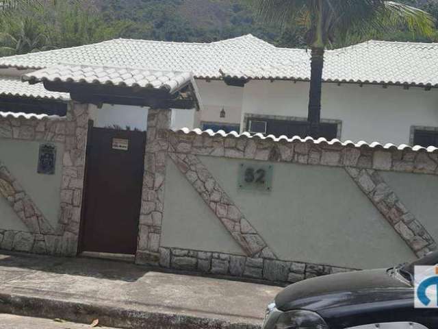 Casa com 3 dormitórios à venda, 180 m² por R$ 980.000,00 - Recanto de Itaipuaçu - Maricá/RJ