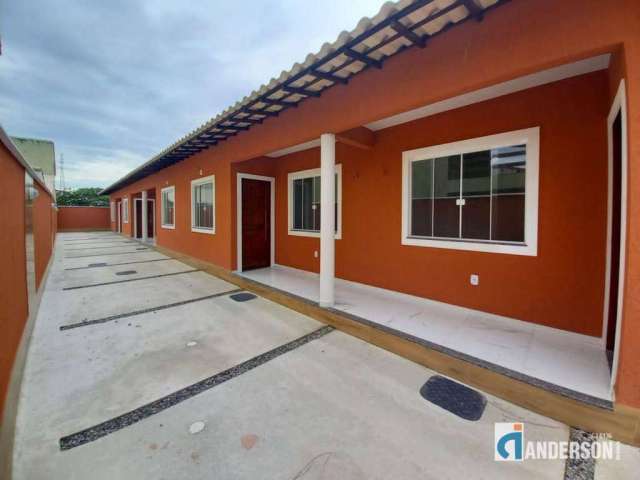 Casa com 2 quartos à venda na Rua Cento e Trinta e Sete, Ponta Negra, Maricá, 52 m2 por R$ 238.000