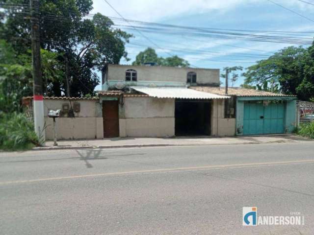 Lote comercial com casa em Itaipuaçu na Avenida Carlos Mariguella.