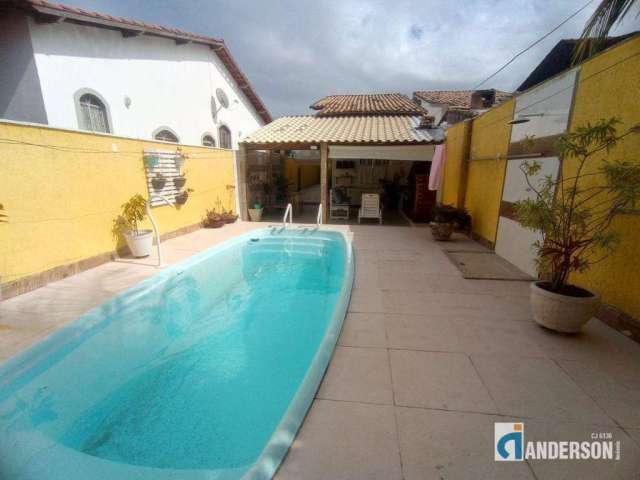 Casa 2 Quartos (1 suíte) com piscina e churrasqueira no Jd. Atlântico  Central prox. a praia