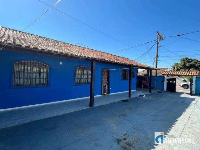 Casa 2 Quartos com churrasqueira e quintal no Jd. Atlântico Oeste