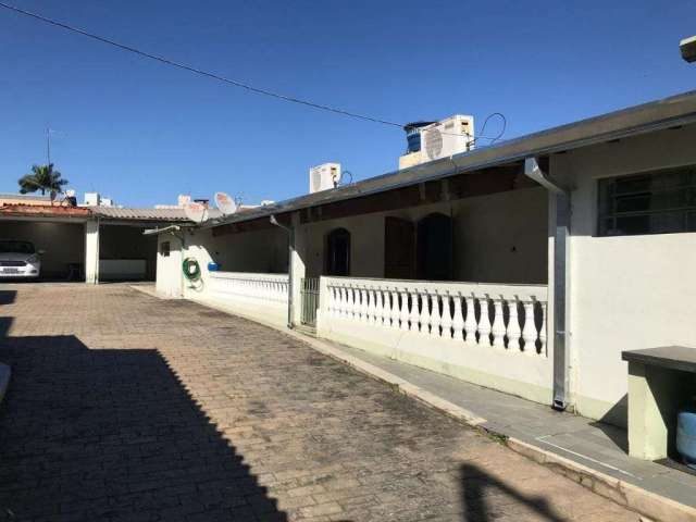 Casa com 2 dormitórios à venda, 250 m² por R$ 450.000,00 - Centro - Mogi das Cruzes/SP