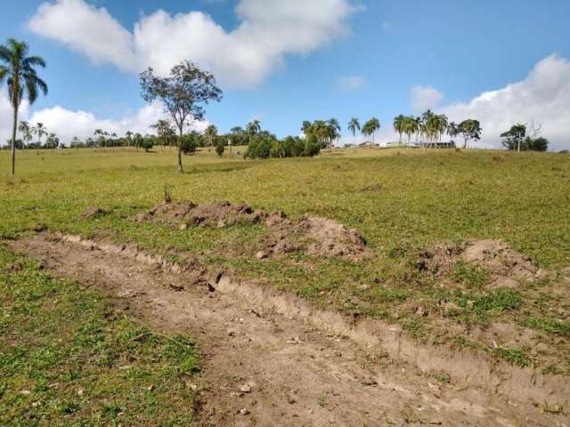 Área para Venda em Santa Isabel, Centro