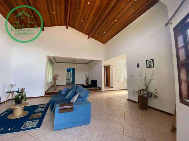 Casa com 3 dormitórios à venda, 200 m² por R$ 848.000,00 - Três Montanhas - Osasco/SP