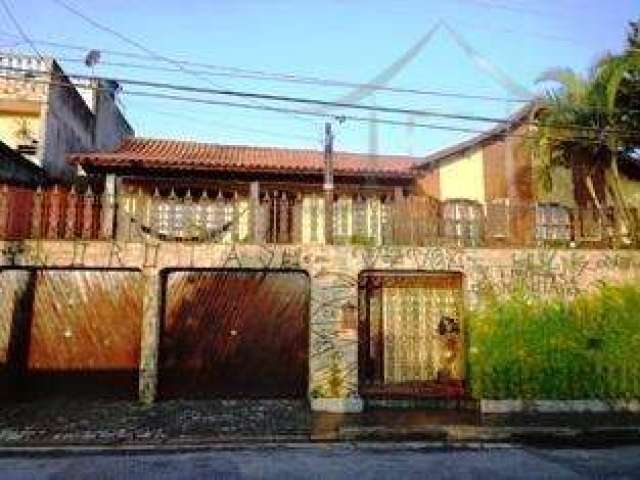 Casa com 3 dormitórios à venda, 250 m² por R$ 880.000,00 - Jardim Mangalot - São Paulo/SP