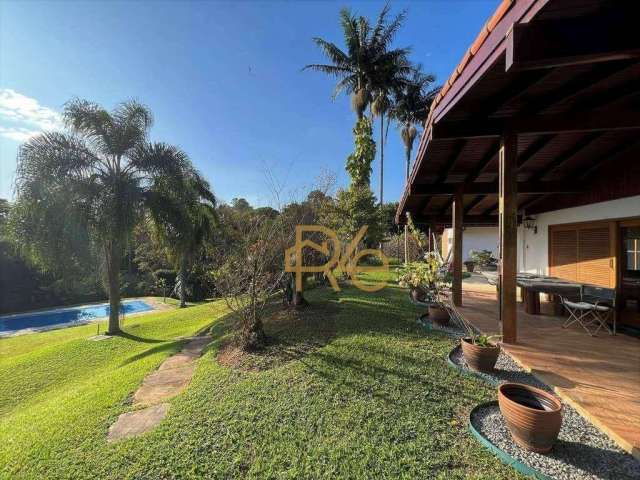 Casa com 4 dormitórios à venda, 425 m² por R$ 3.675.000,00 - Fazendinha - Cotia/SP