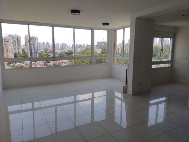 Cobertura duplex, 265m² com 4 dorms sendo 2 suítes, 3 vagas, depósito