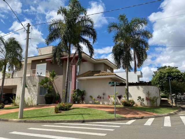 casa em condomínio fechado de alto padrão