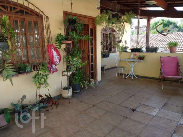 Casa com 4 quartos à venda na Juiz Francisco Horta, 21, Ouro Preto, Belo Horizonte por R$ 700.000